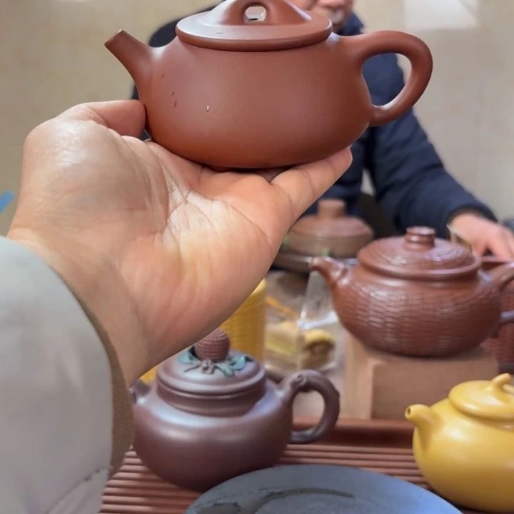 紫砂茶壶老*车清水泥石瓢
