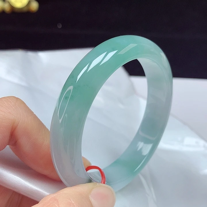 未镶嵌手镯翡翠52圈种水很透