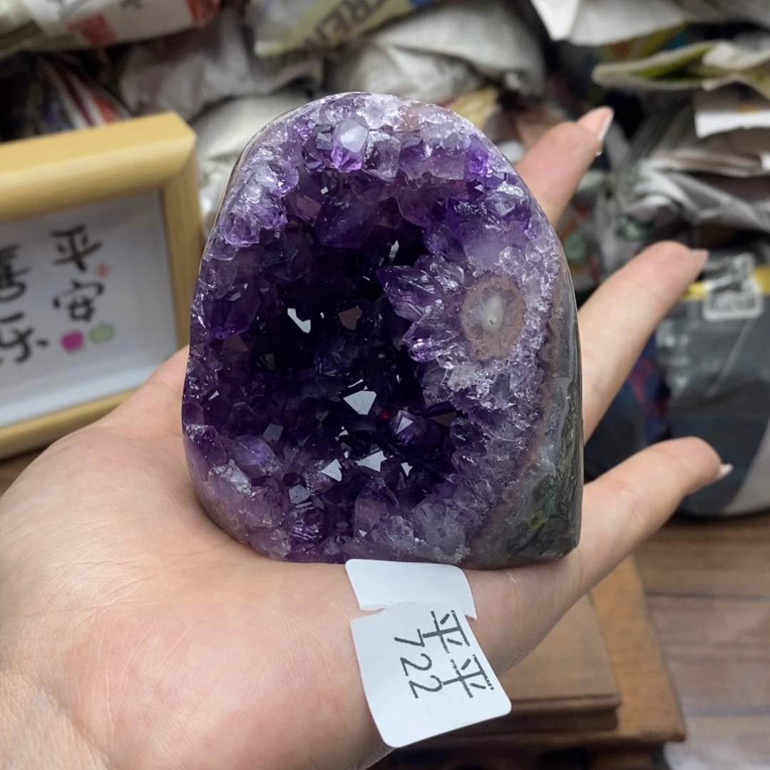 乌拉圭未镶嵌紫晶