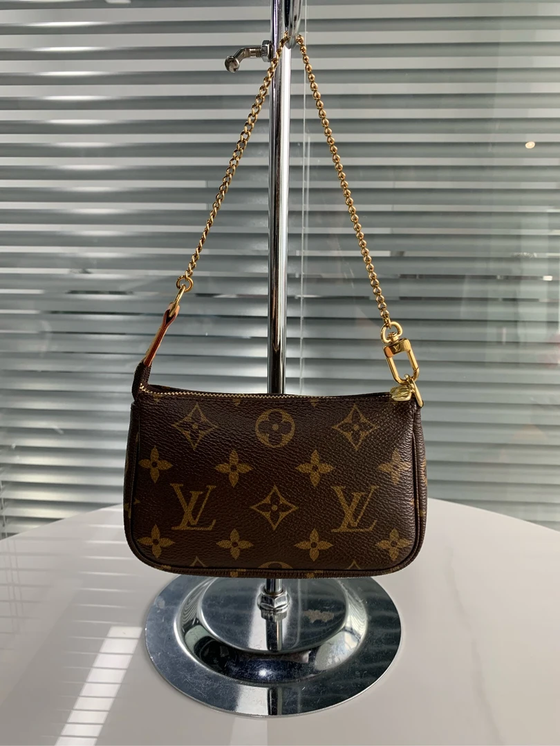 99新 LV lv/路易威登小麻将包