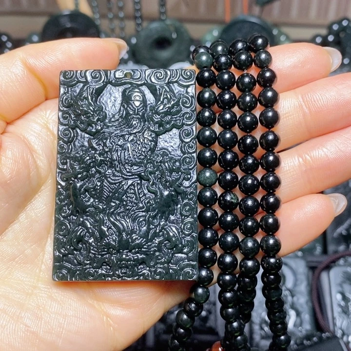 和田玉（青玉）颈饰未镶嵌像***赖