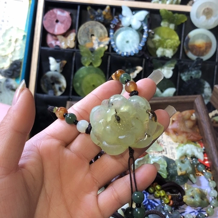 岫玉未镶嵌岫玉挂件