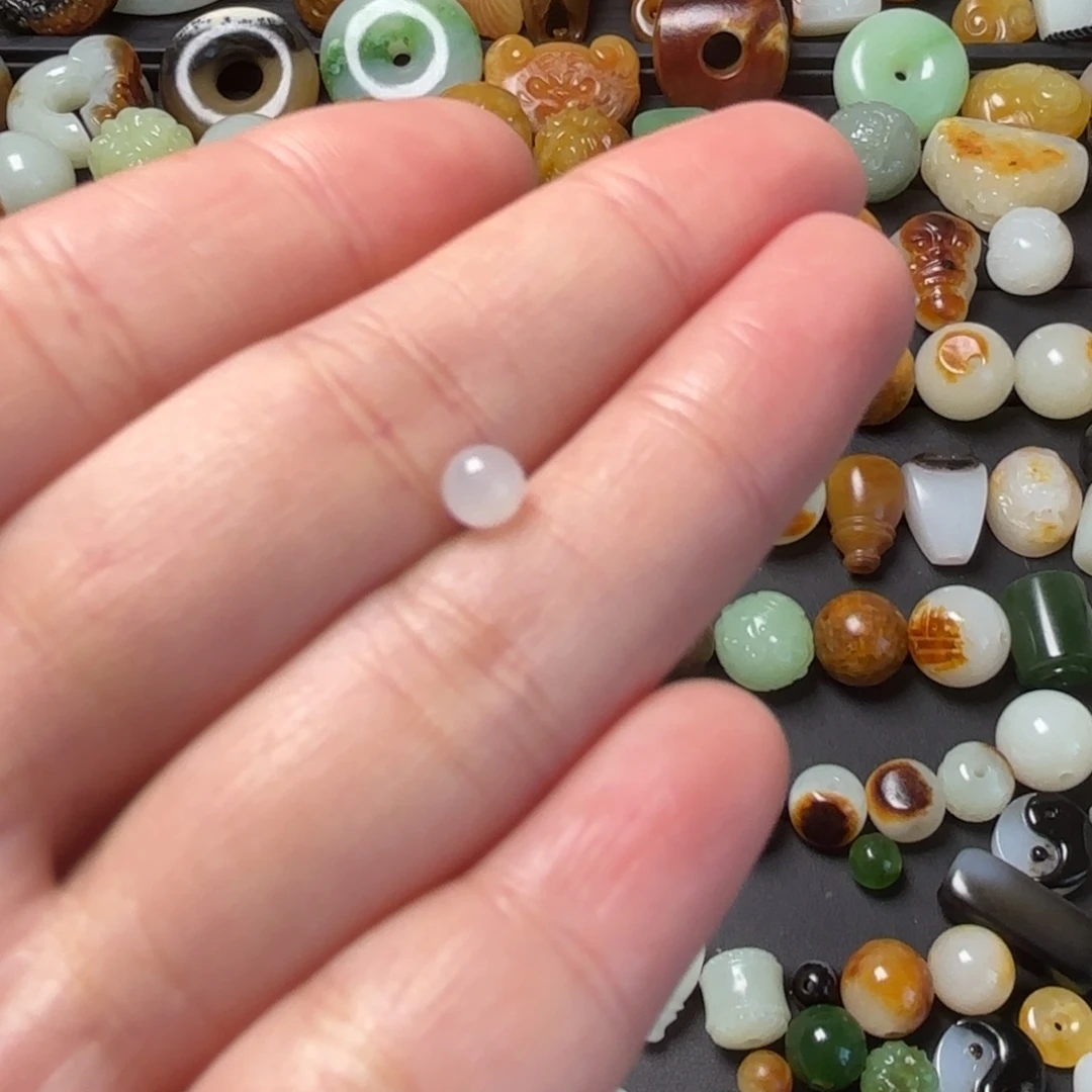 和田玉颈饰未镶嵌沉****0