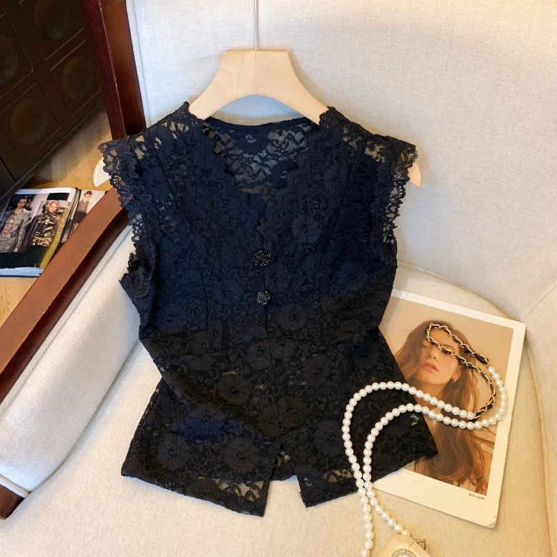 黑色v领钩花蕾丝吊带背心女夏叠穿设计感开衫纯欲微透网纱小上衣