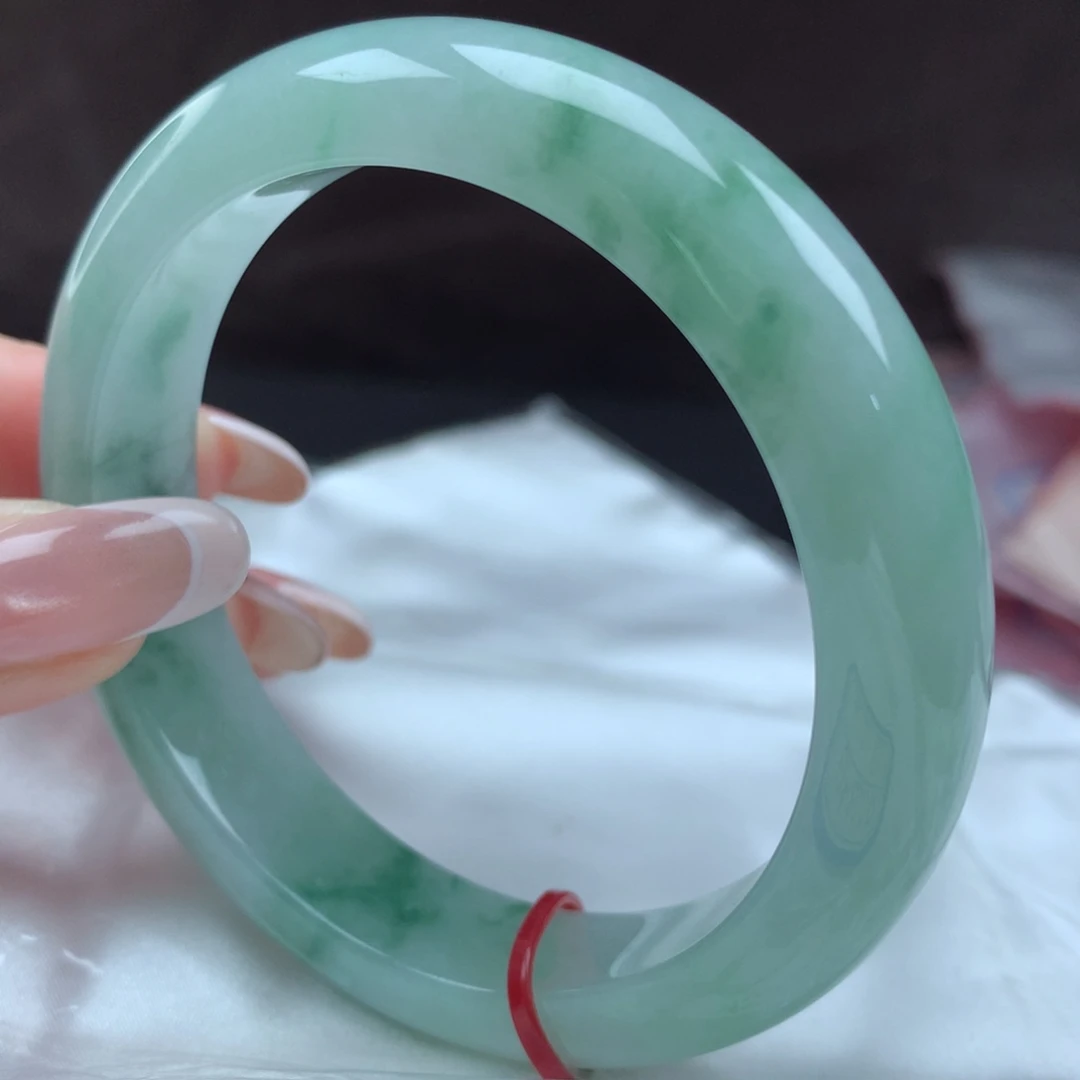 翡翠手镯未镶嵌12085，