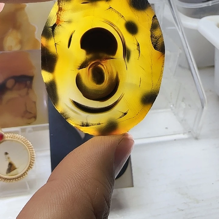 玛瑙/玉髓未镶嵌珠宝奇石