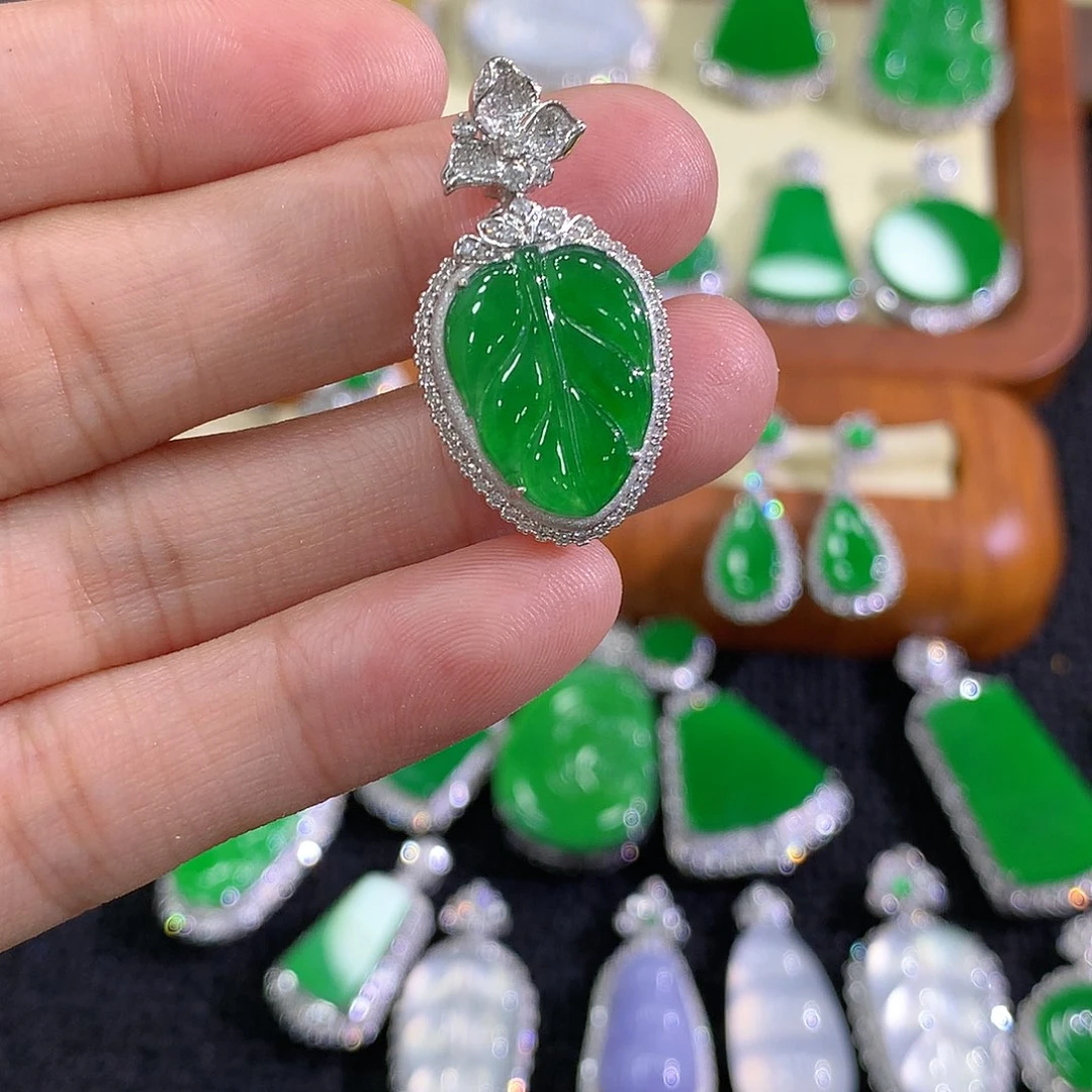 【闪购商品】翡翠18K金镶嵌吊坠(不含链)叶子