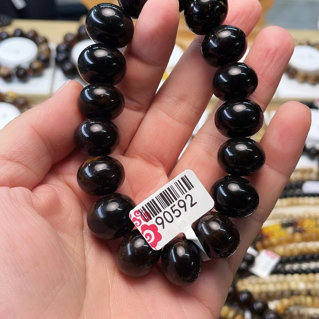 澎***兵琥珀未镶嵌裸石十六90592