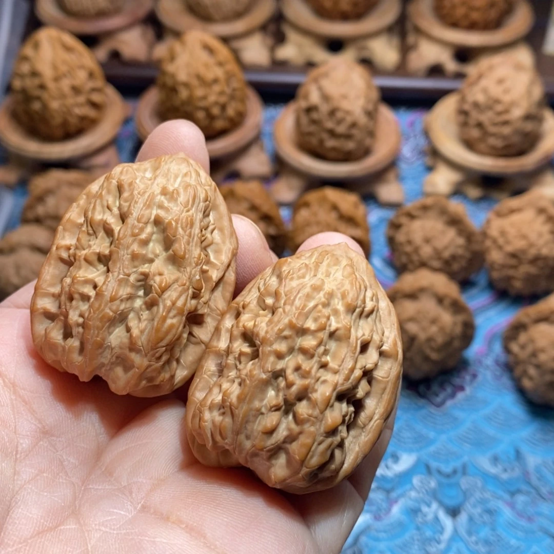 【闪购商品】文玩核桃吊坠壁虎