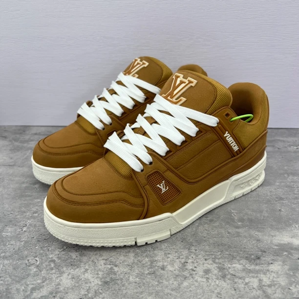 未使用 LouisVuitton/路易威登 新款棕黄麂皮吹那trainer正品潮鞋