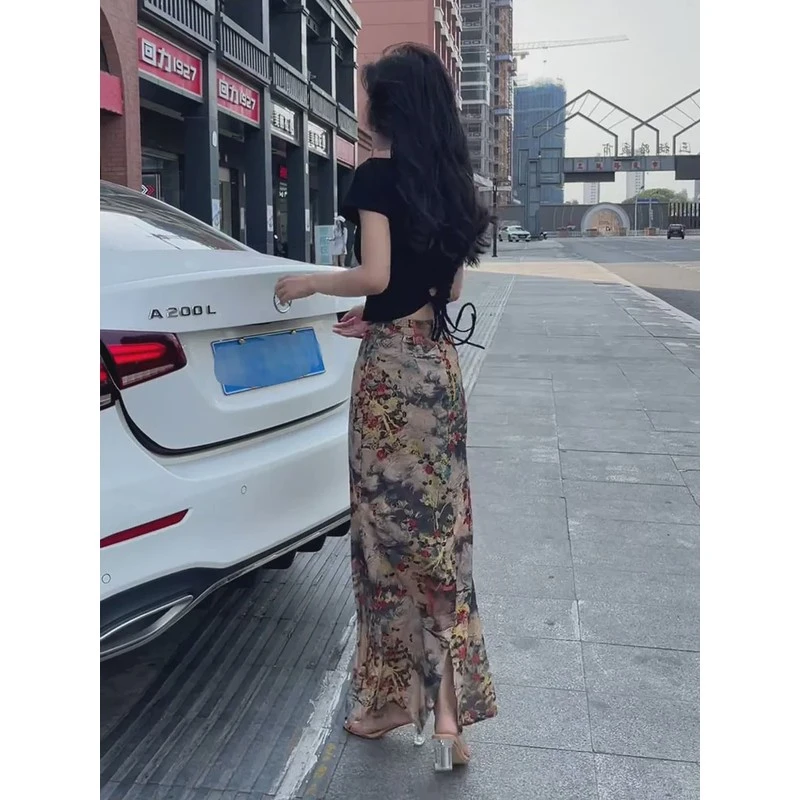 复古碎花高腰a字半身裙女2024新款夏季薄款显瘦后开叉包臀长裙子