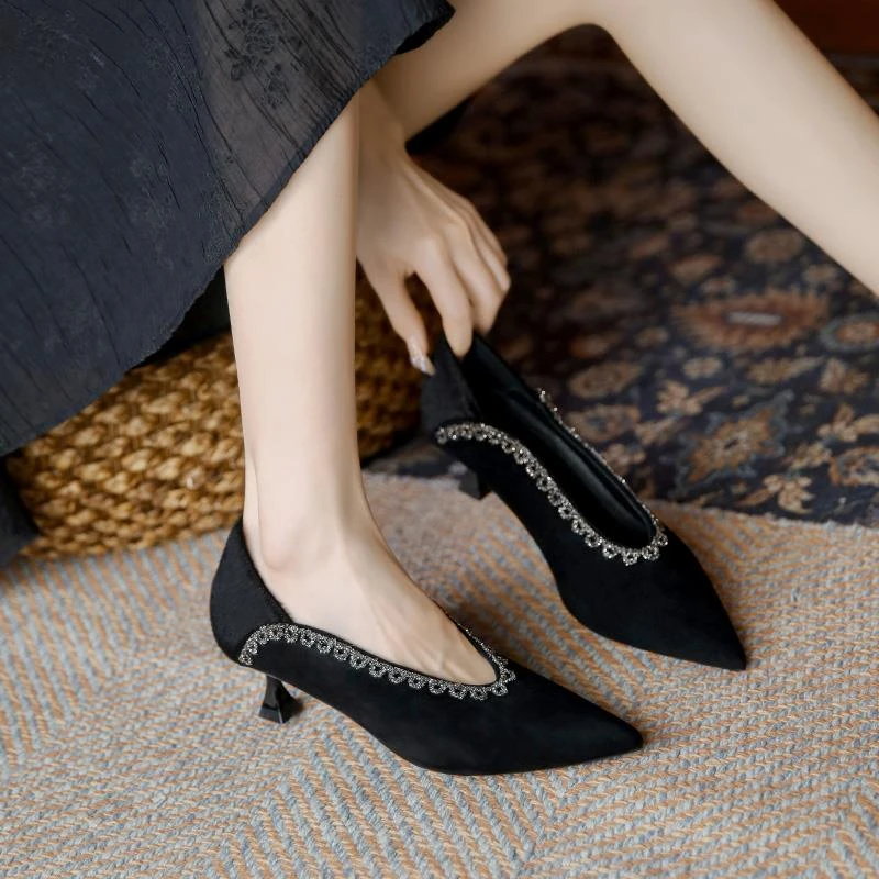 名人优雅女式高跟鞋春秋季新款法式尖头浅口厘米小跟平底裙