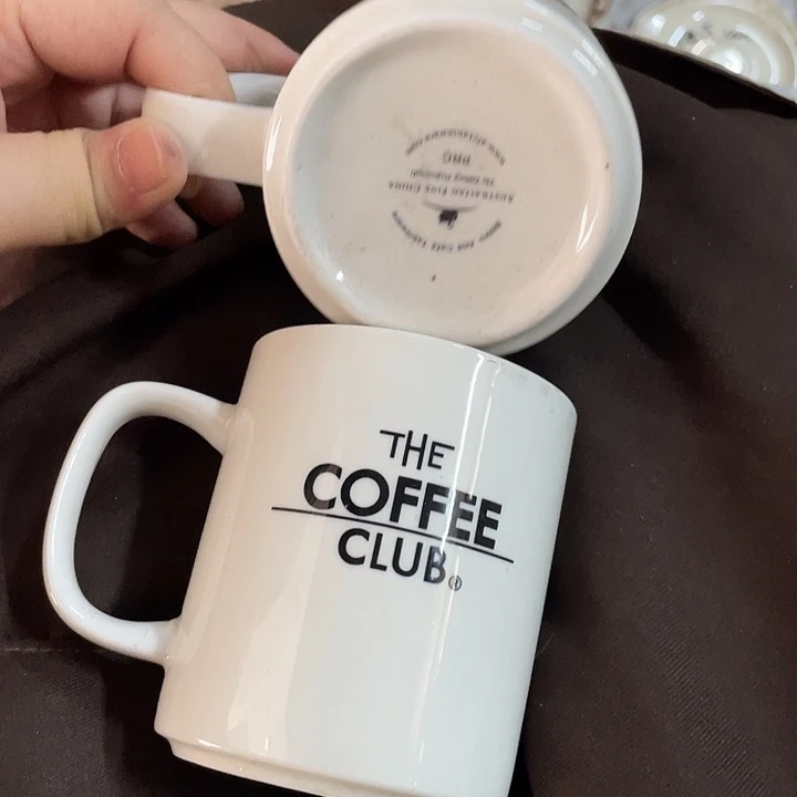 杯瓷片 黑天鹅底标咖啡杯2个