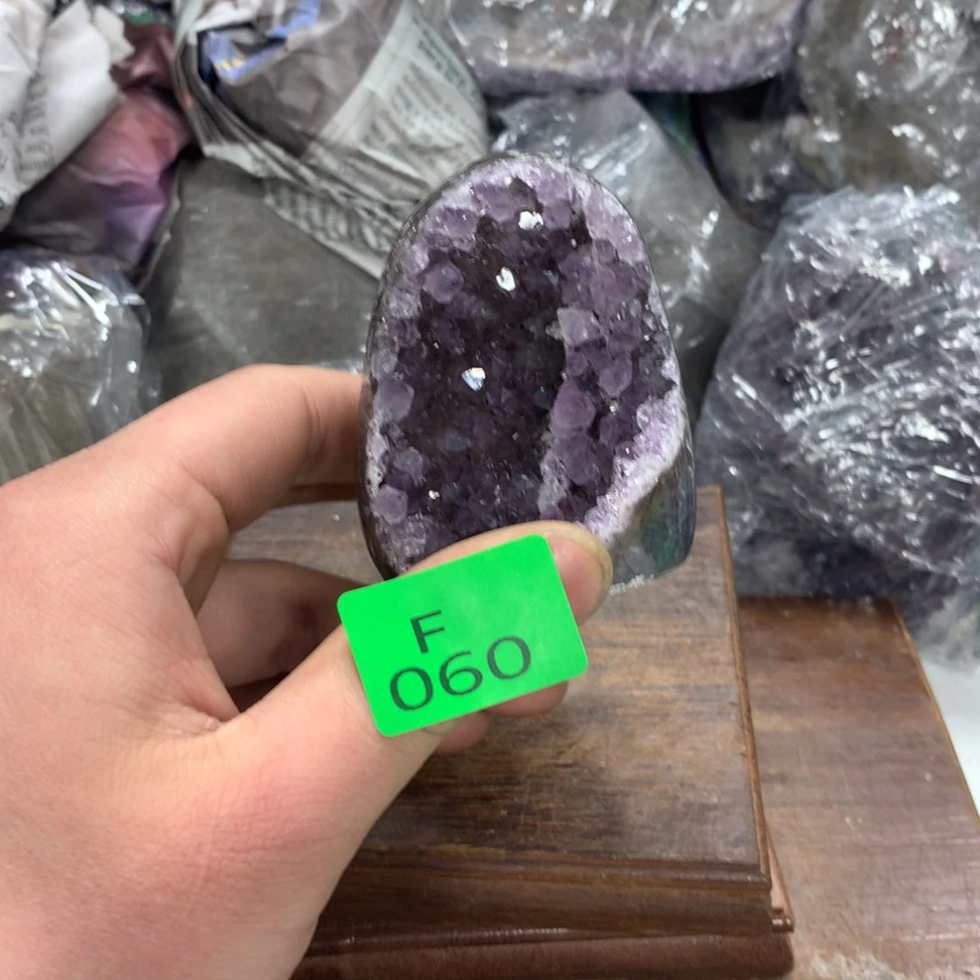 紫晶大型摆件（非配饰）未镶嵌