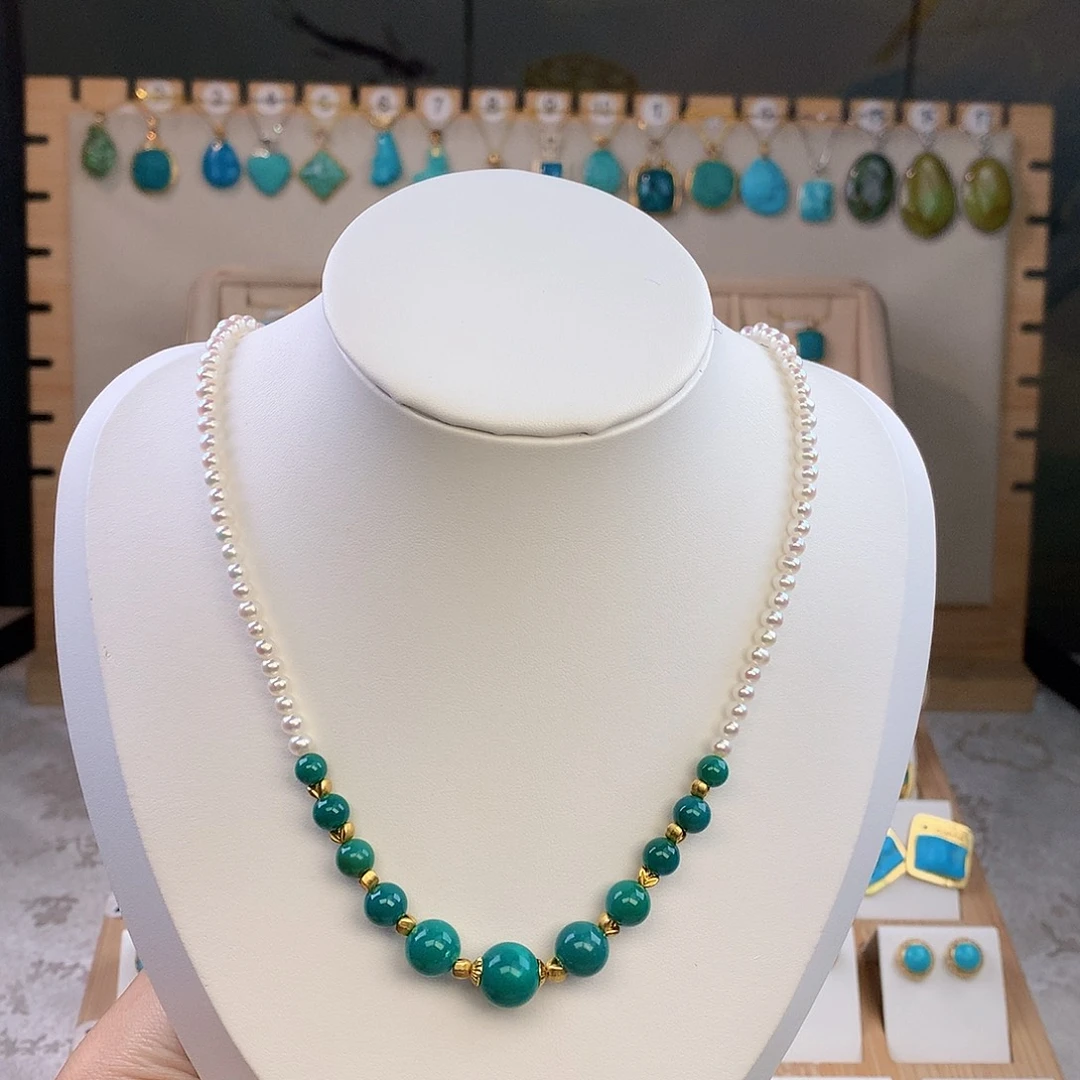 绿松石未镶嵌颈饰