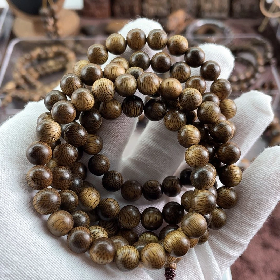 沉香手串岁****8越南芽庄白棋