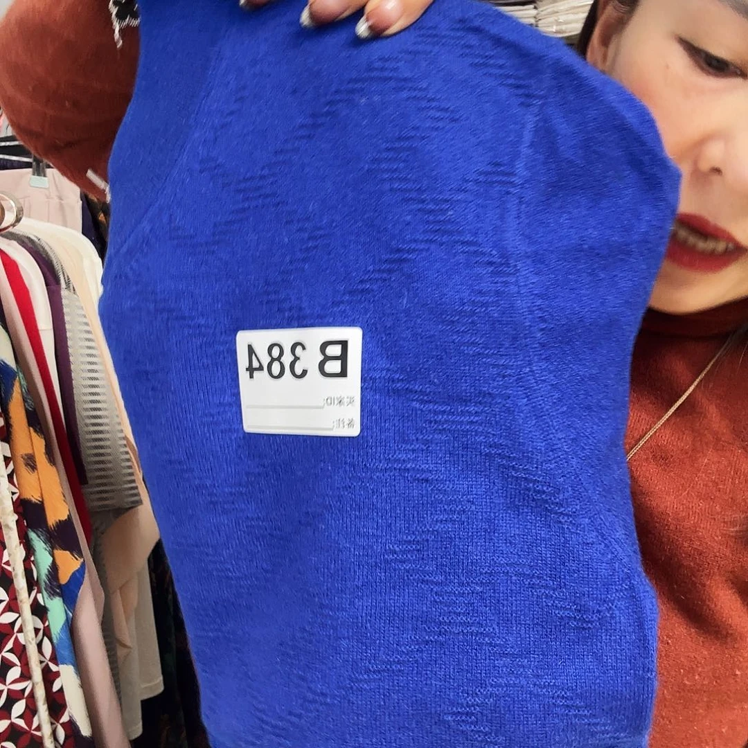 梁***景384 男士羊毛衫特价