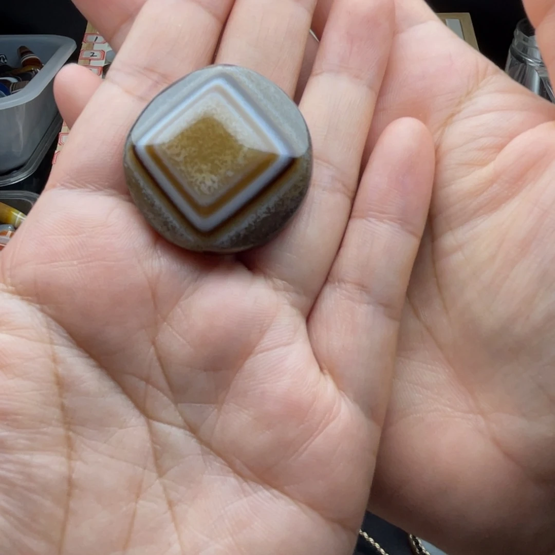 博***文玛瑙/玉髓颈饰未镶嵌