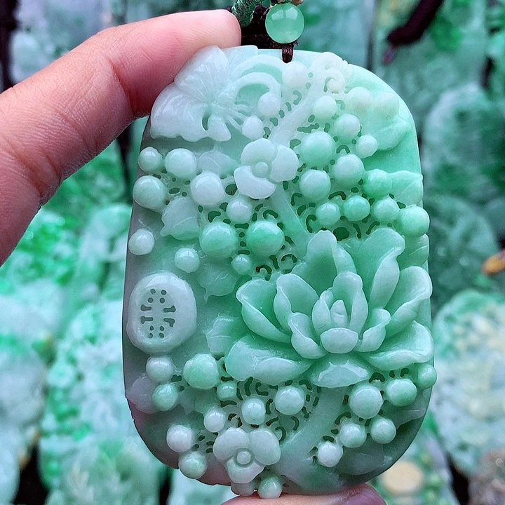 翡翠吊坠(不含链)未镶嵌