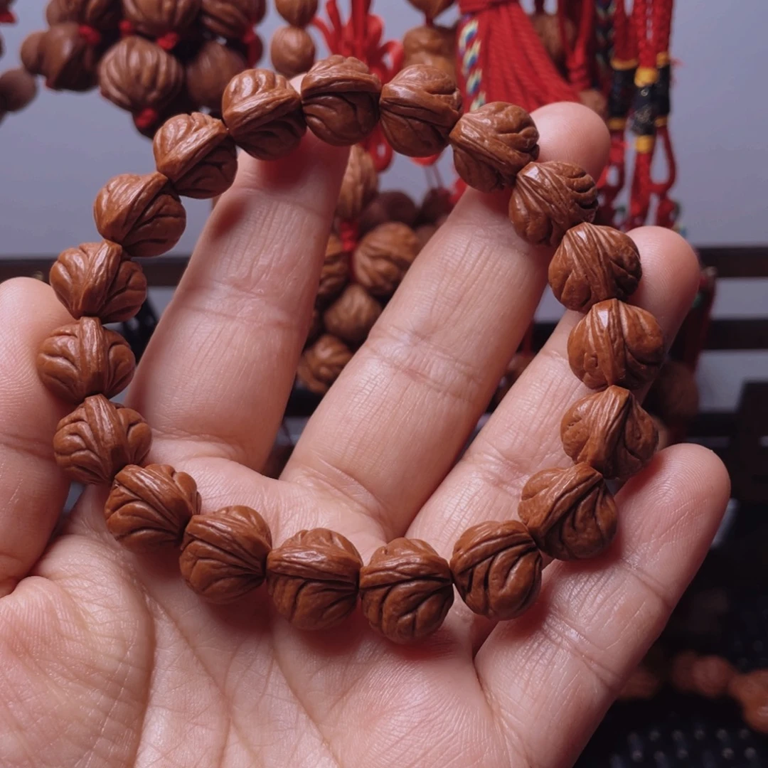 木质类龙纹桃枭手串