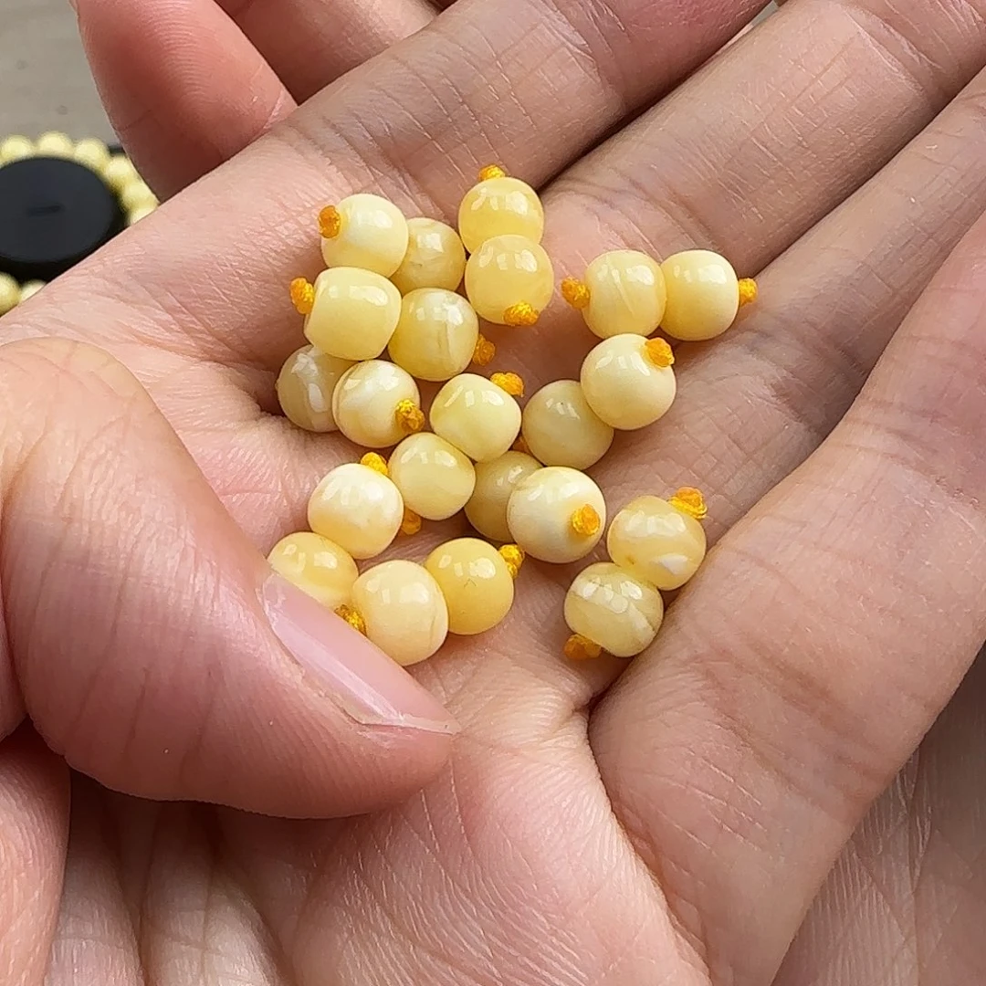 琥珀未镶嵌珠宝奇石多样性发其一微瑕