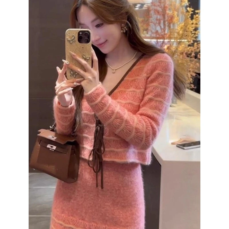 韩系覆古时尚气质针织上衣半身裙两件套装一整套ootd穿搭2025秋季