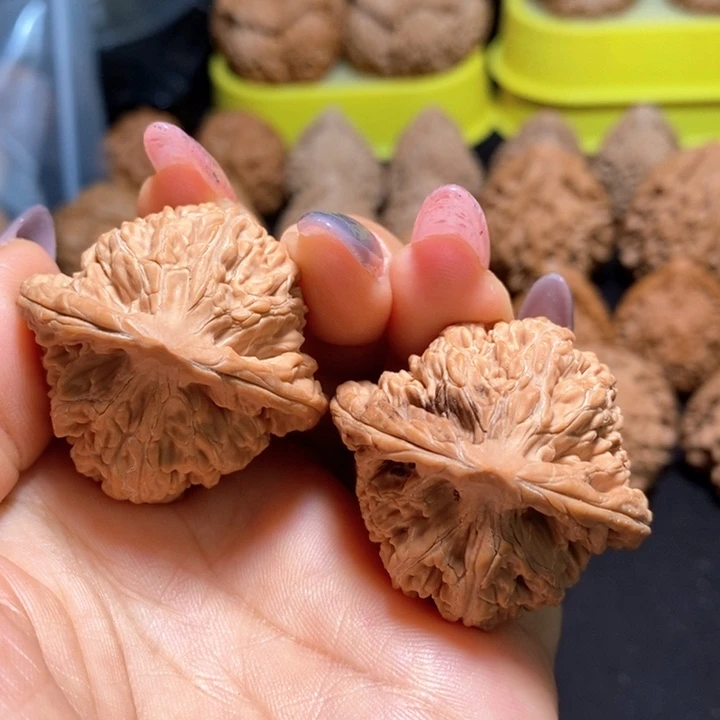文玩核桃把件望月修尖
