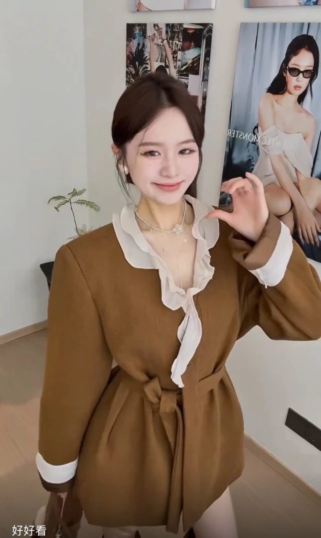 Coriander 香菜设计感气质款外套688398