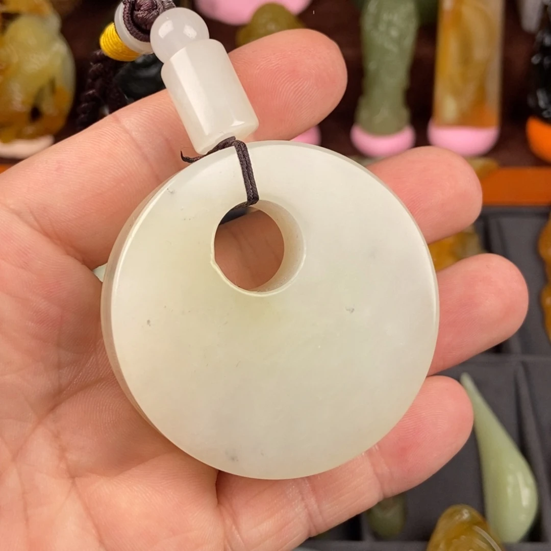 蛇纹石玉手把件未镶嵌