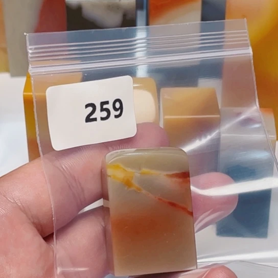 十***狸老挝石老挝石结晶