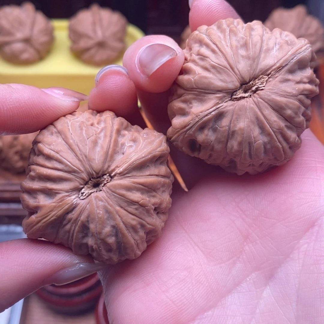 文玩核桃把件似****丶42铁锤