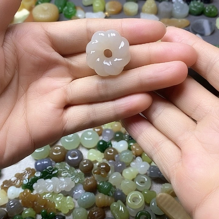 未镶嵌和田玉挂件麻花扣