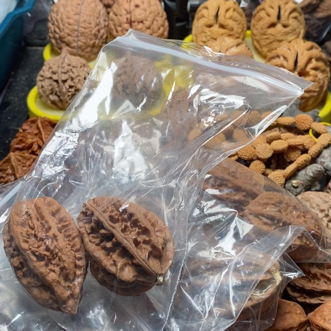 文玩核桃吊坠瑕疵26