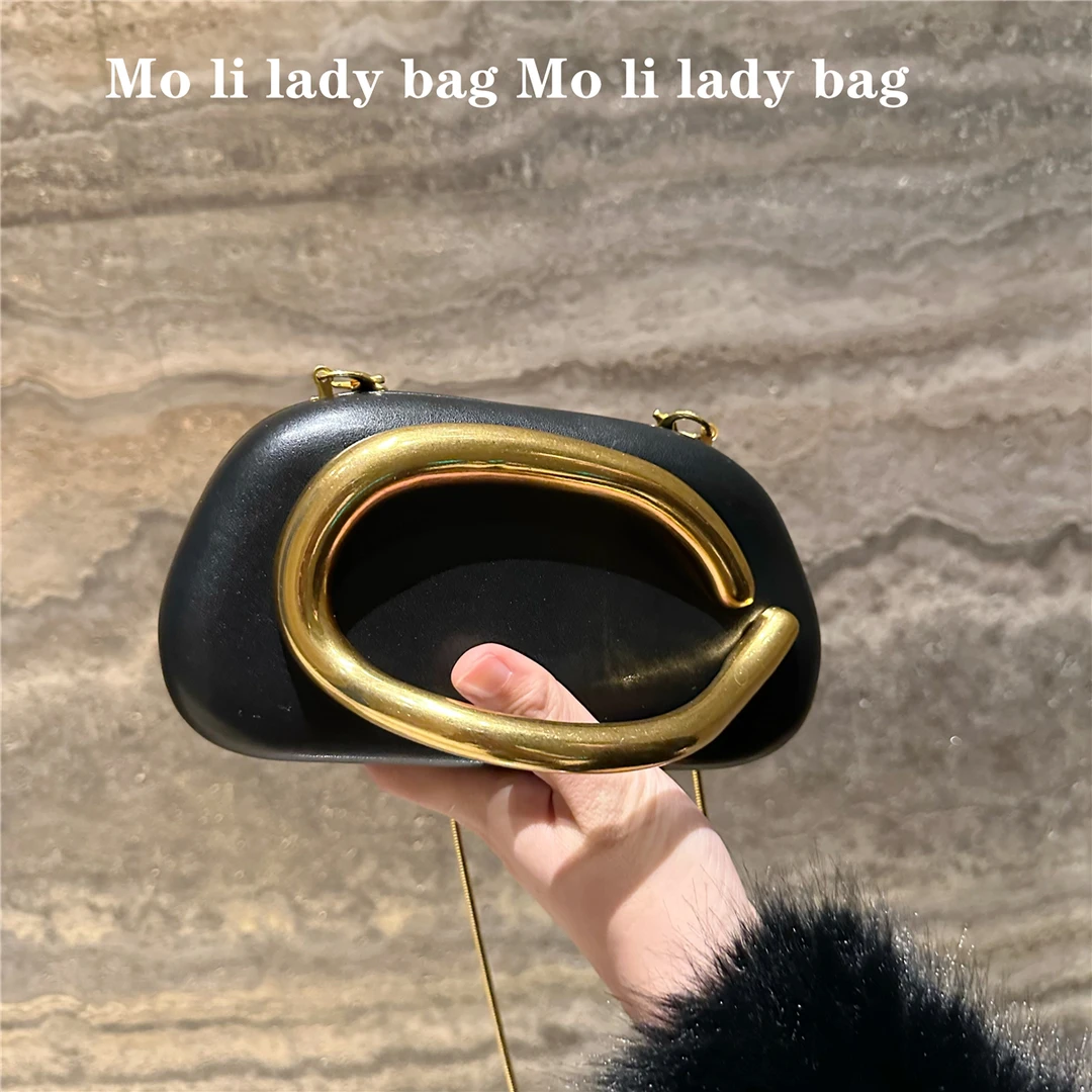 小众设计复古高级感金属装饰手提盒子包百搭新款宴会手拿单肩女包