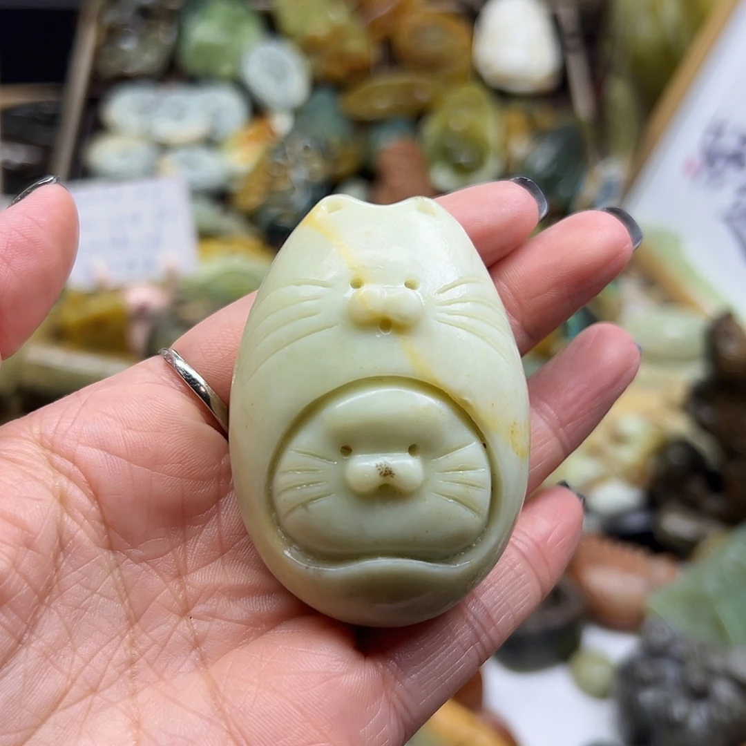 穿***期未镶嵌岫玉颈饰辽阳料猫