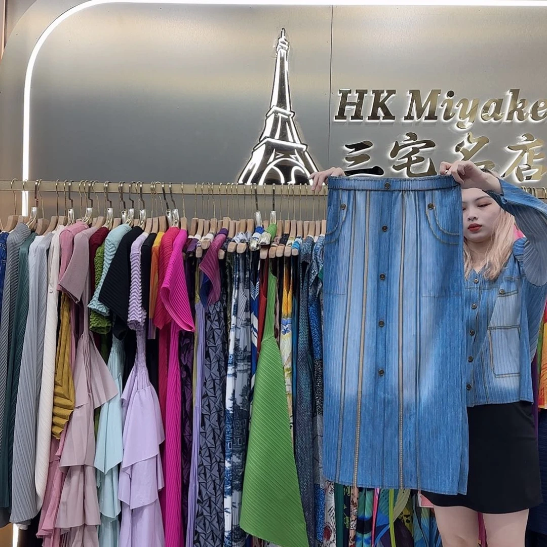 套头牛仔蓝色半裙