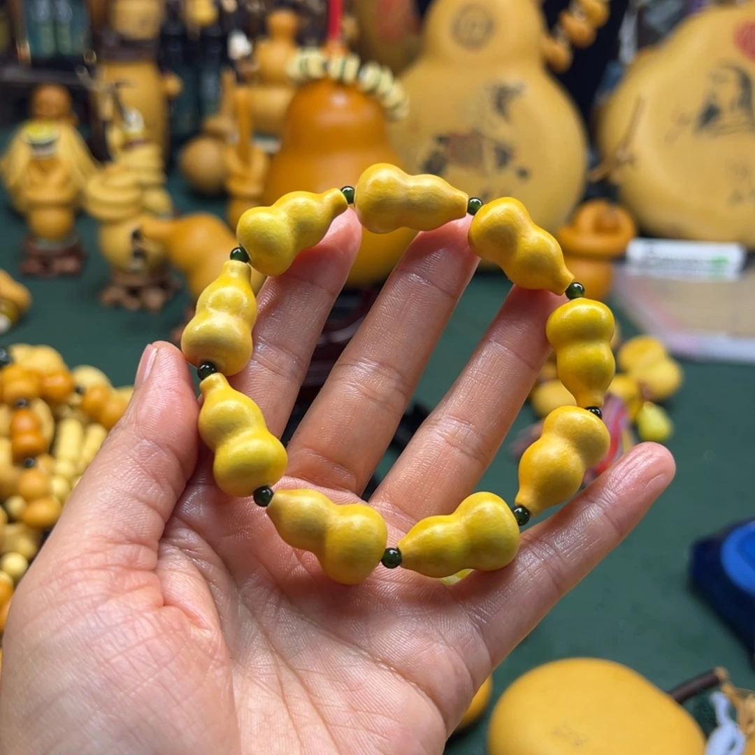 蛋****大叶紫檀（黑酸枝木类）