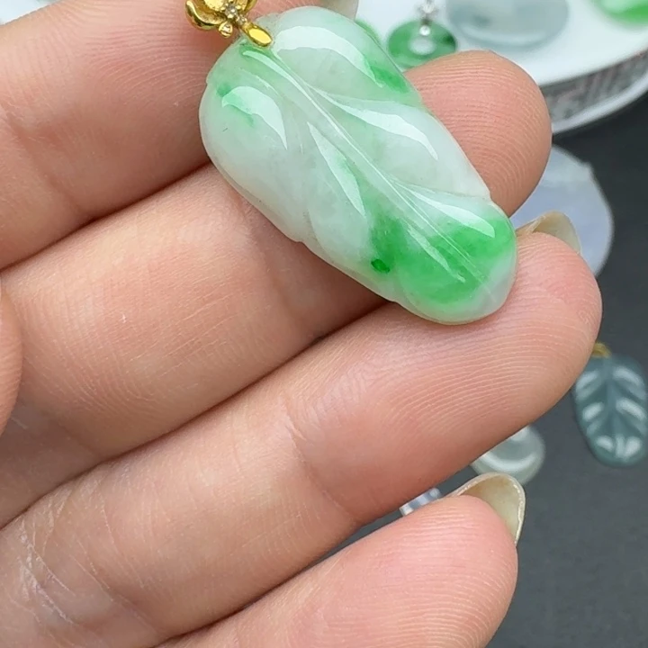 翡翠18K金镶嵌吊坠(不含链)