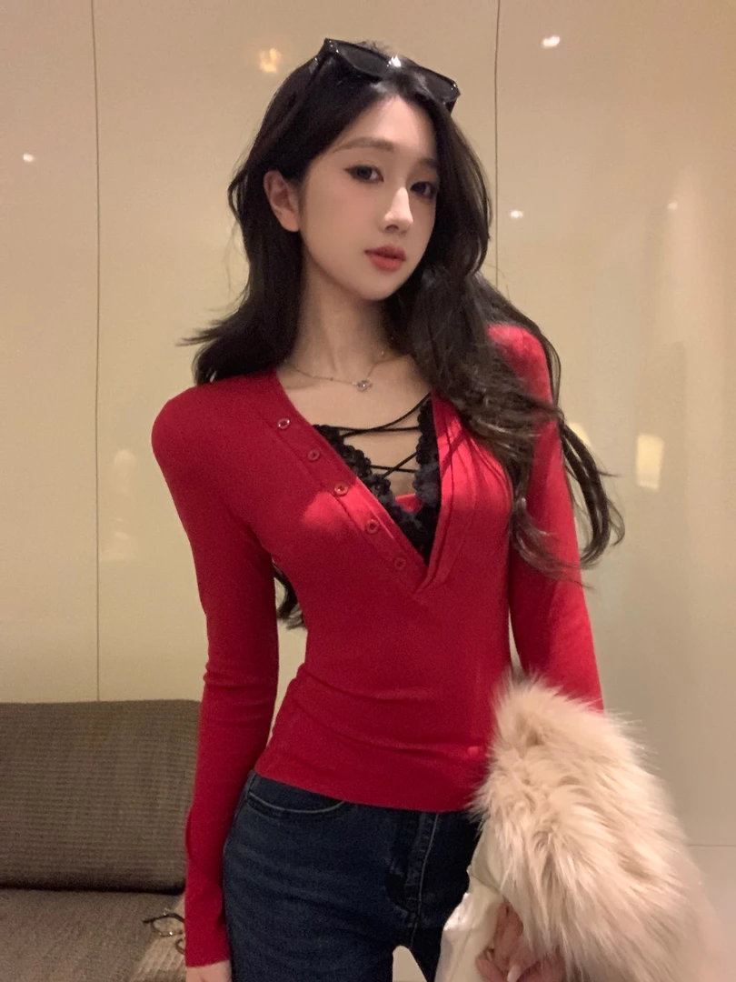 【假两件】圣诞跨年辣妹V领女秋冬内搭假两件t恤修身显瘦长袖上衣