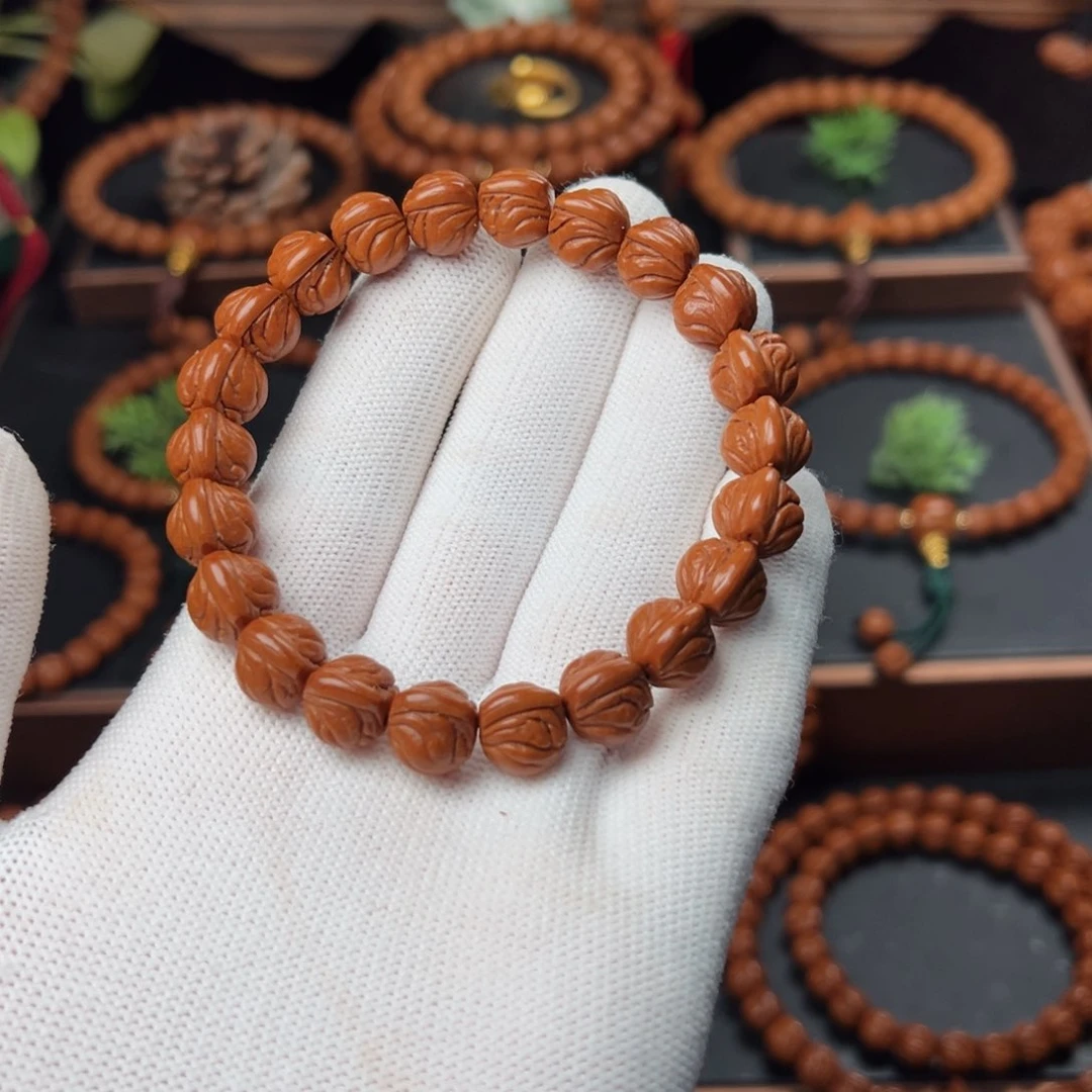 吊坠桃核11野生精品玉龙脊