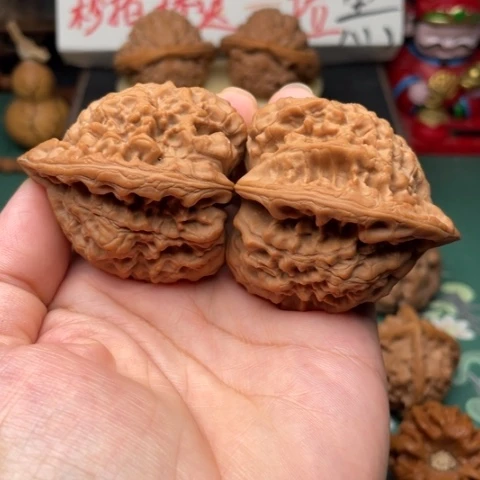 【闪购商品】把件文玩核桃郑***…50官帽