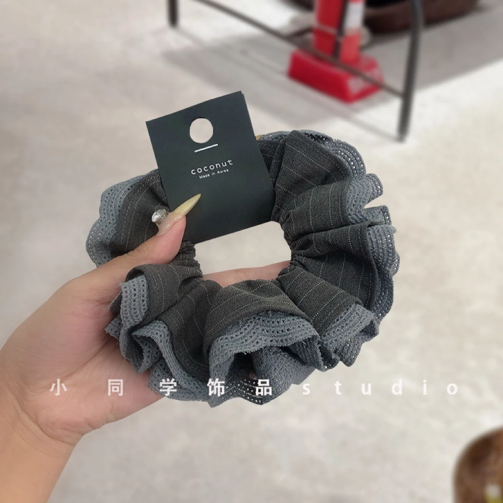 韩国原创设计发饰2025秋冬新款灰色西服料条纹蕾丝花边小蛮腰发圈