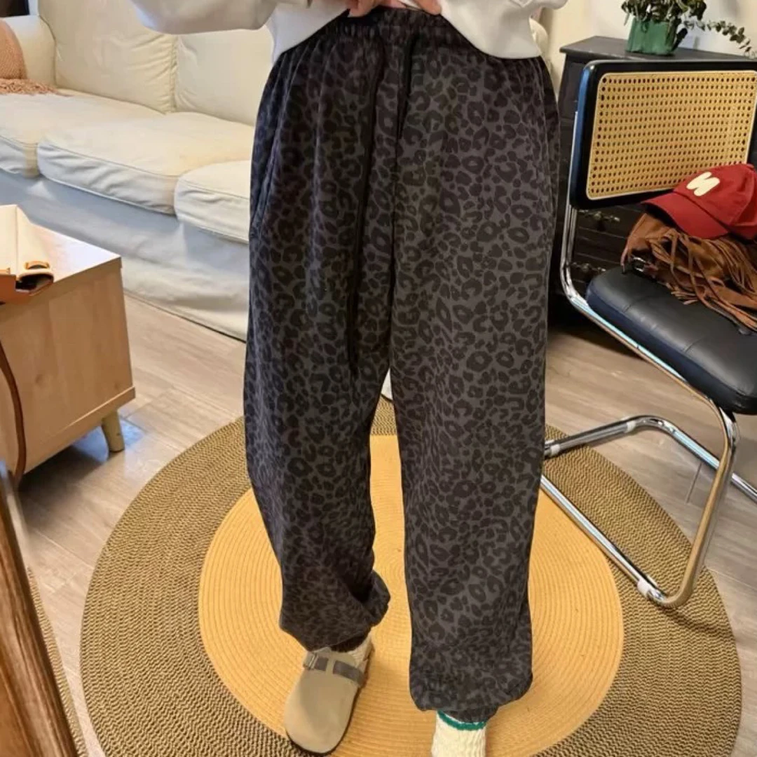 欧货2025秋冬新款韩版加绒豹纹印花束脚卫裤女高腰显瘦保暖哈伦裤