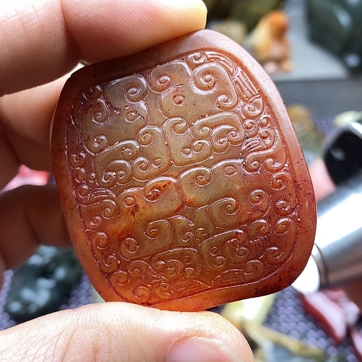 未镶嵌蛇纹石玉颈饰