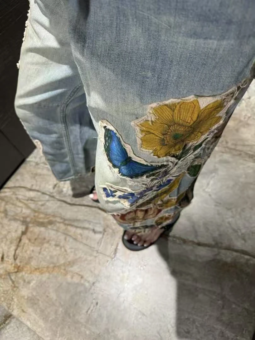 【HAV】  新款时髦百搭中高腰彩色花卉牛仔九分裤