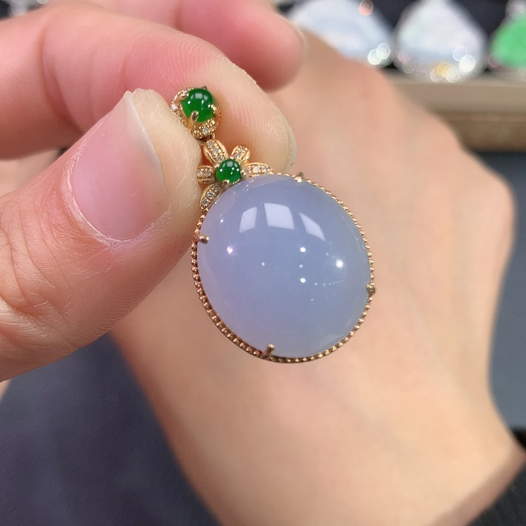 翡翠吊坠(赠链)18K金镶嵌