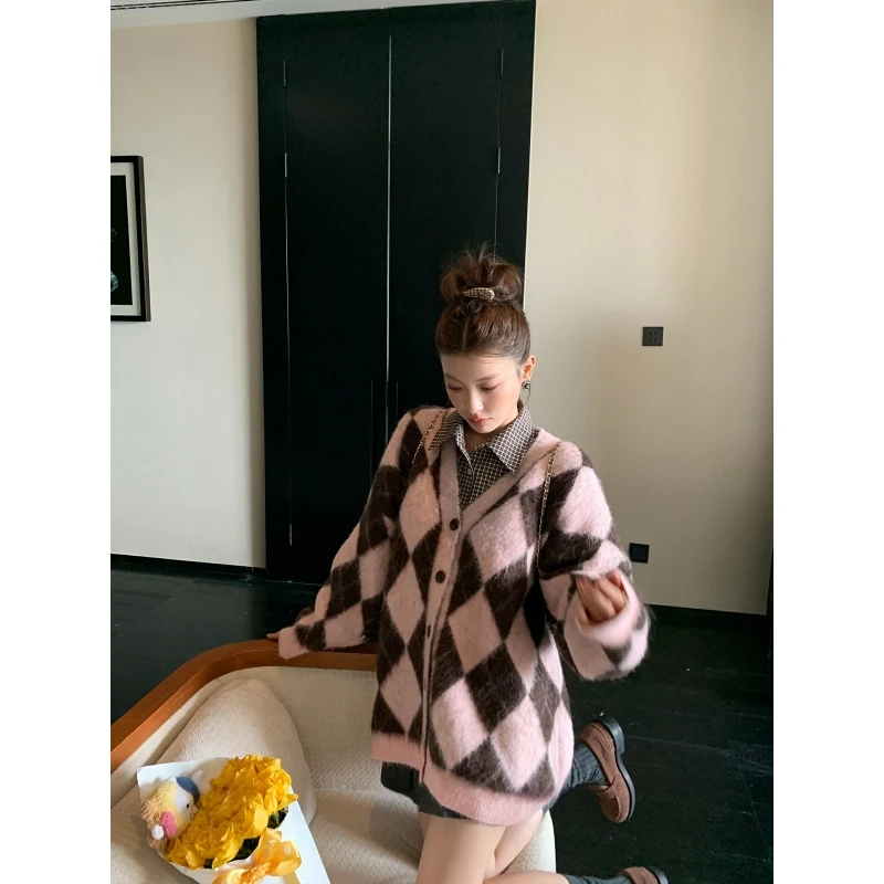 撞色菱格V领软糯毛衣开衫外套女慵懒风针织上衣灰色百搭百褶短裙