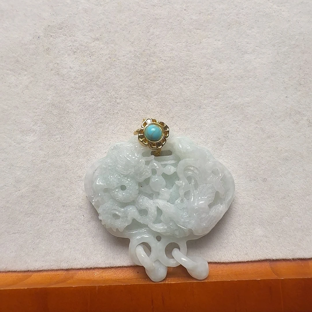 吊坠(赠链)未镶嵌翡翠