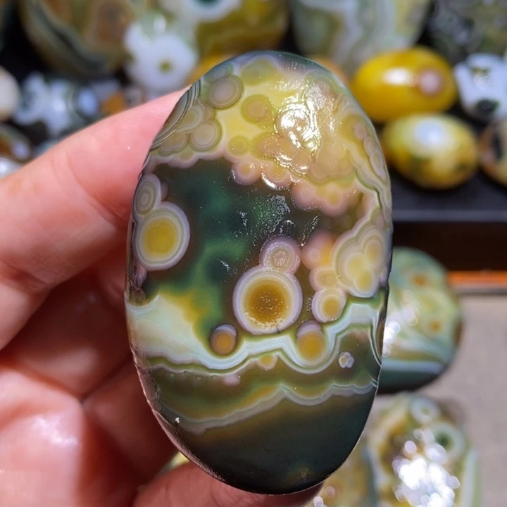 未镶嵌玛瑙/玉髓珠宝半成品73