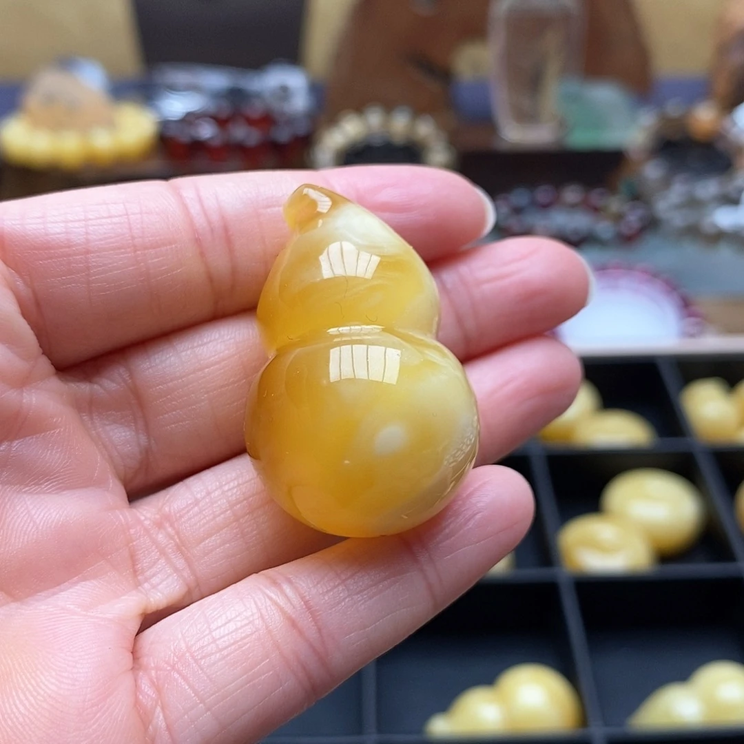 蜜蜡吊坠(不含链)未镶嵌